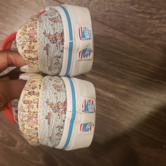 Vans X Where's Waldo? Slip-On Kid's Sneakers - Picture 2 of 7
